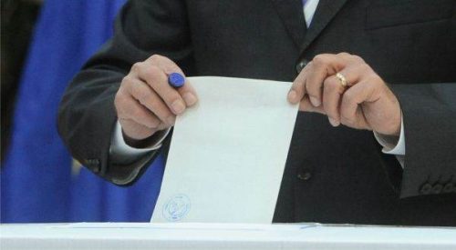 Diaspora sabotată: cum s-a blocat la mustață amendamentul care ar fi dat românilor din străinătate dreptul de a vota până la ora locală!
