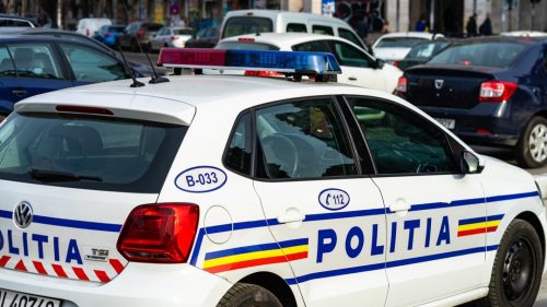 Bărbatul care a atacat cu o șurubelniță o copilă de 12 ani a fost reținut. Individul ar fi vrut să se răzbune pe familia ei