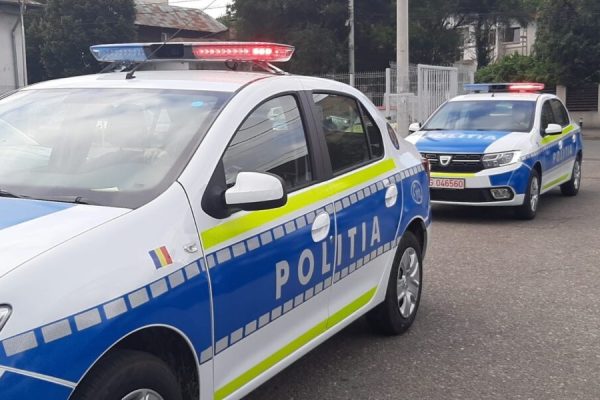 Băut la volan. Șeful Poliției Orăștie, fugărit de colegi Masini noi politia romana 2020 2 1000x600 1 1000x600