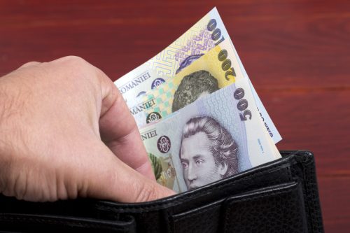 Câți bani primești de la stat pentru încălzire în iarna 2026-2027? Condițiile pentru gaze, electricitate și lemne