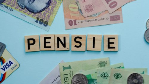 Românii și-au pierdut încrederea în pensia de stat: Doar unul din patru mai speră la un trai decent