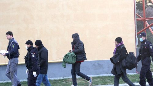 O nouă povară pentru bugetul falimentar al României: vin migranții!